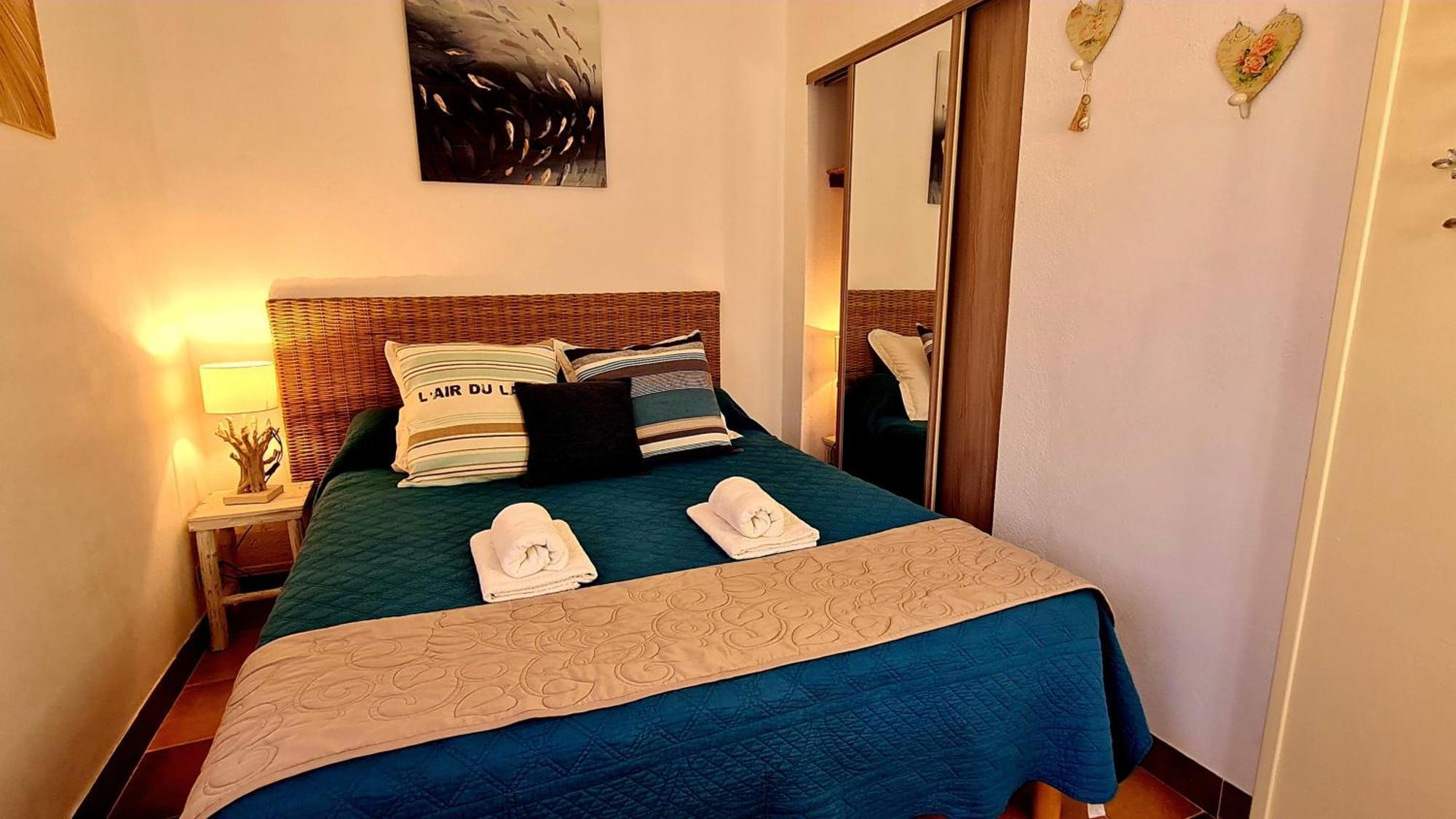 Appartement Kalliste, Logements Avec Vue Citadelle De Bonifacio Exteriör bild